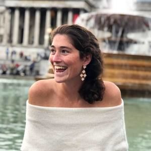 Meet your Posher, Olivia